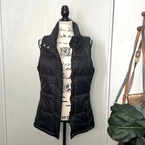 Lorna Jane Black Sleeveless Puffer Vest size Medium